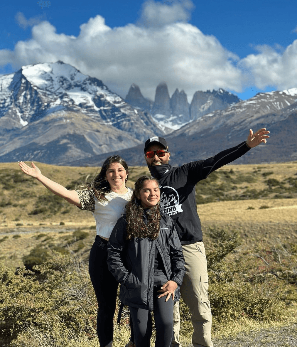 Full Day Torres del Paine y Cueva Milodón | Desde Puerto Natales - Ojos Viajeros