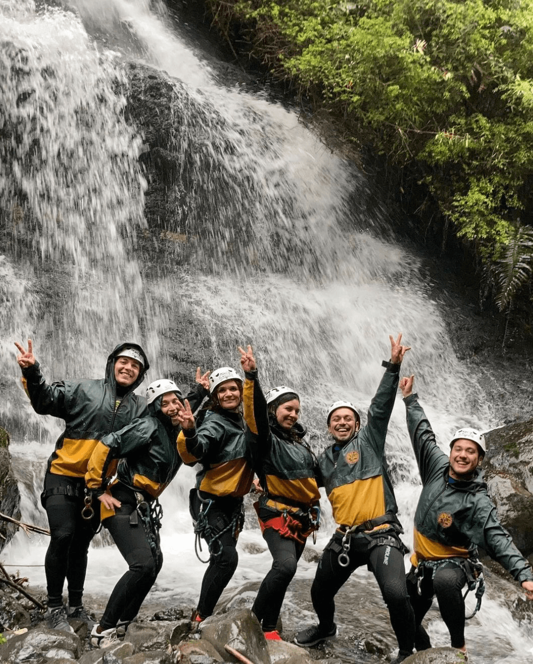 Canyoning Río Correntoso | Desde Pucón - Ojos Viajeros