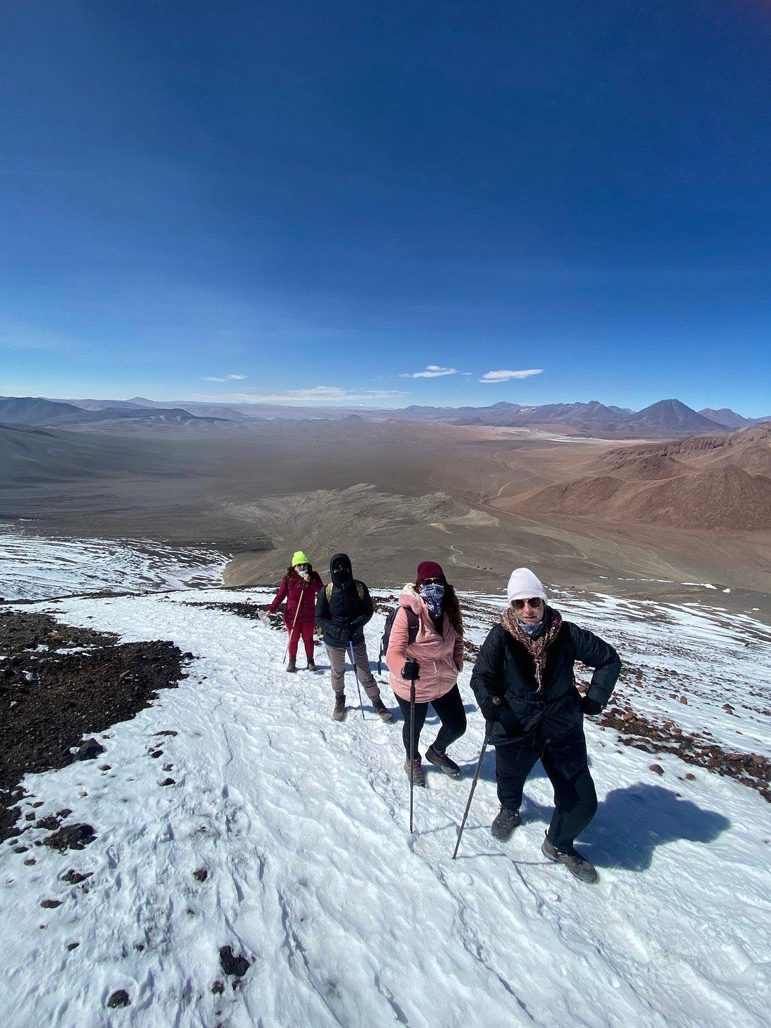 Ascenso Full Day Volcán Láscar | Desde San Pedro de Atacama - Ojos Viajeros