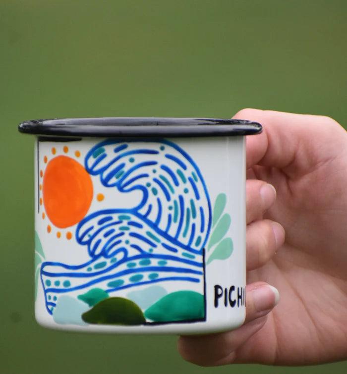 Taza Enlozada Pintada a Mano - Atardecer Pichilemu - Ojos Viajeros