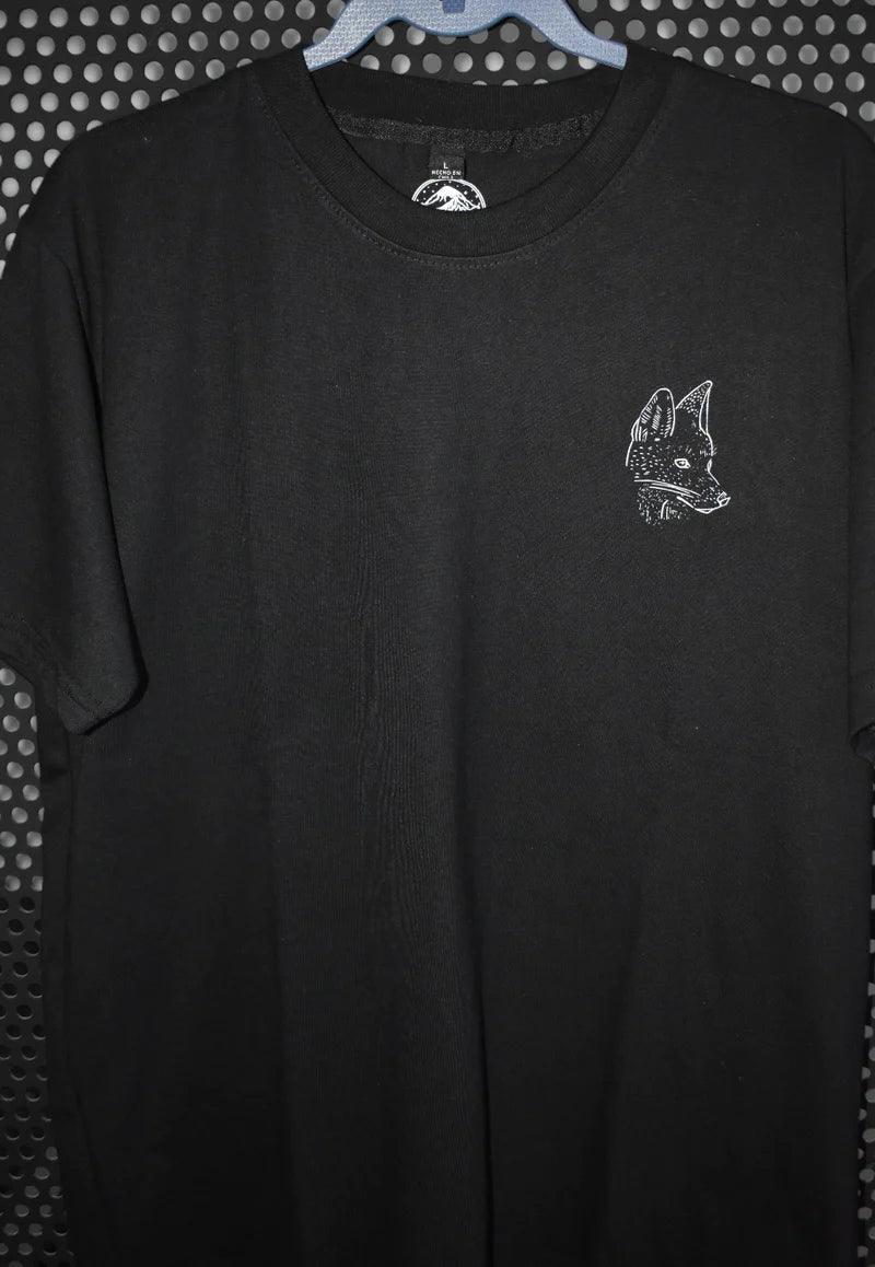 Polera Premium Unisex Negro Zorro Chilla - Ojos Viajeros